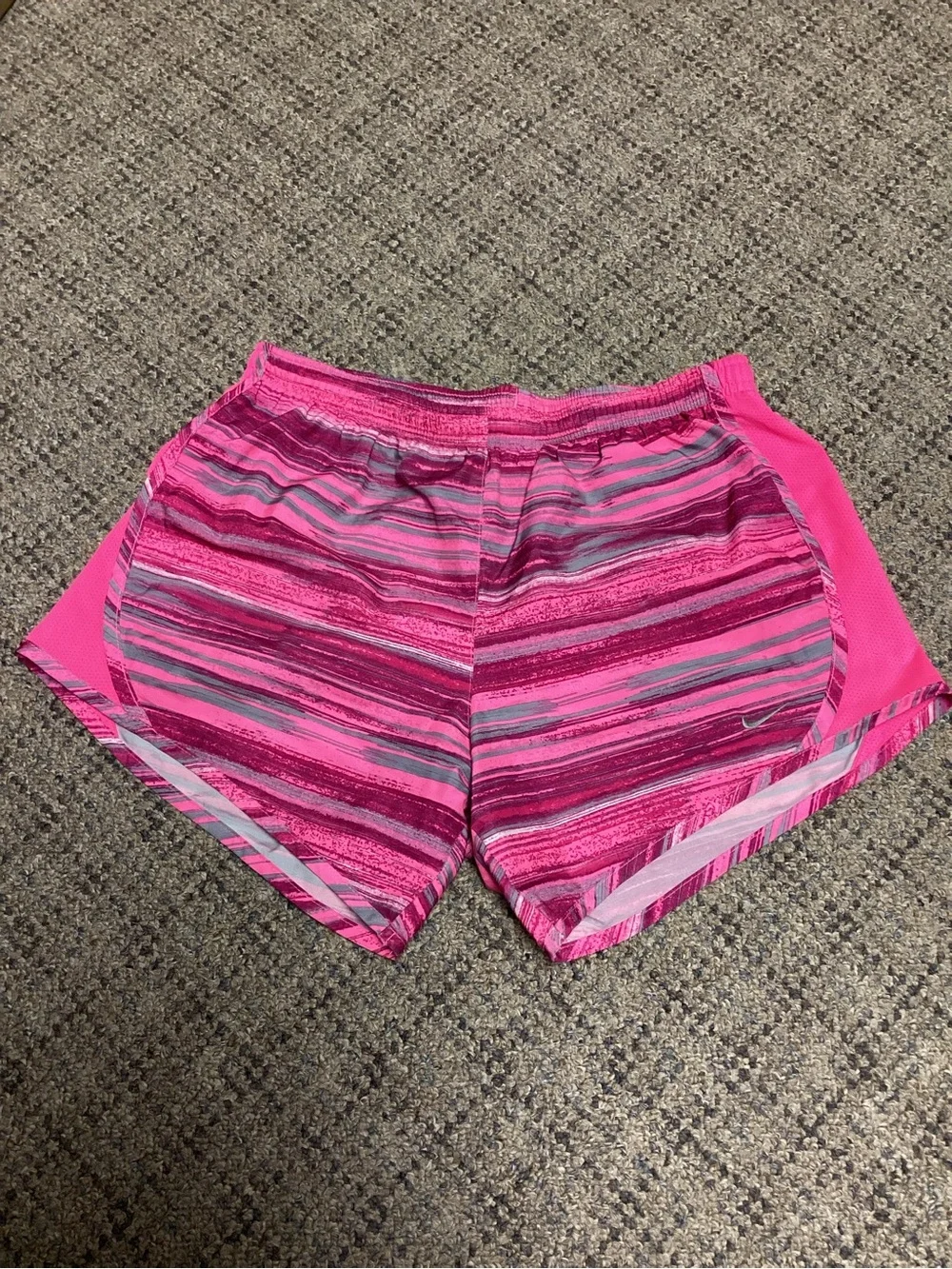 Nike Dri Fit Hot Pink Striped Athletic Shorts * Girls L